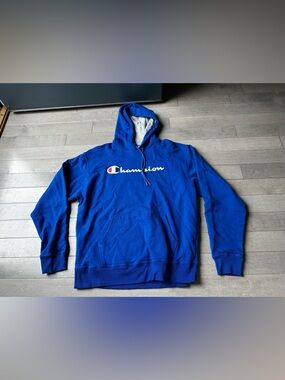 Men’s Blue Champion Pullover Hooded Hoodie Script Logo Fleece Sweatshirt Large